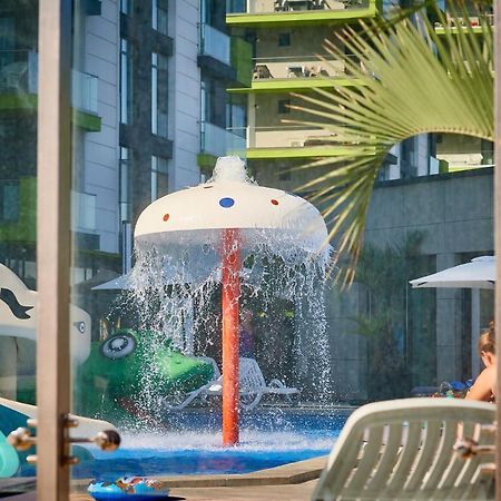 Sunfest Aparthotel Pool & Spa Mamaia Nord Navodari Exterior photo