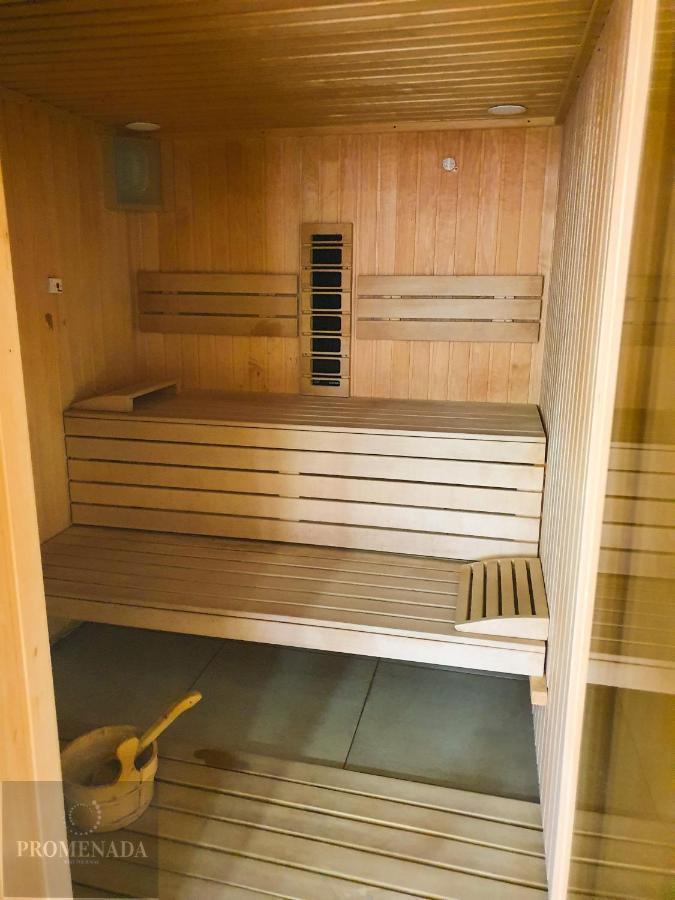 Sunfest Aparthotel Pool & Spa Mamaia Nord Navodari Exterior photo