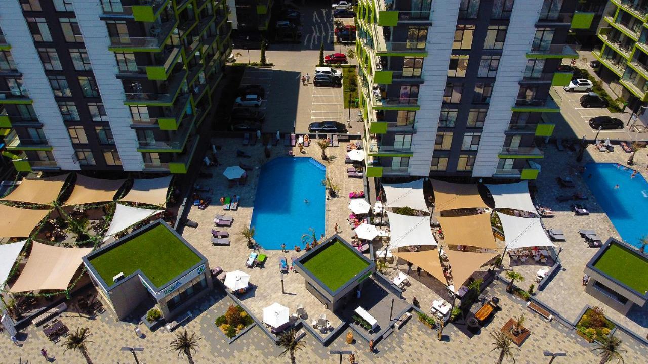 Sunfest Aparthotel Pool & Spa Mamaia Nord Navodari Exterior photo